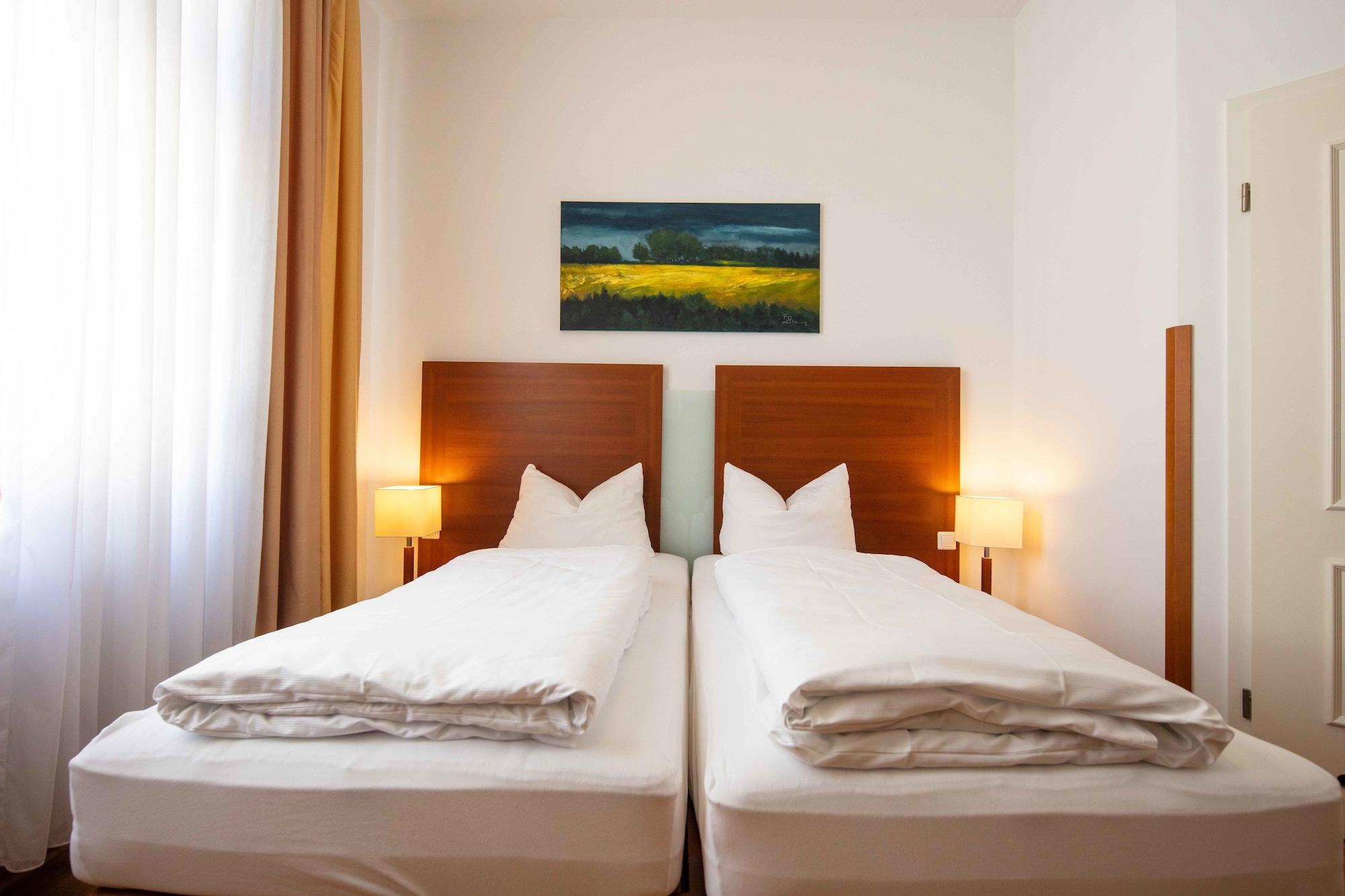Hotel Graf Zeppelin Konstanz Ngoại thất bức ảnh