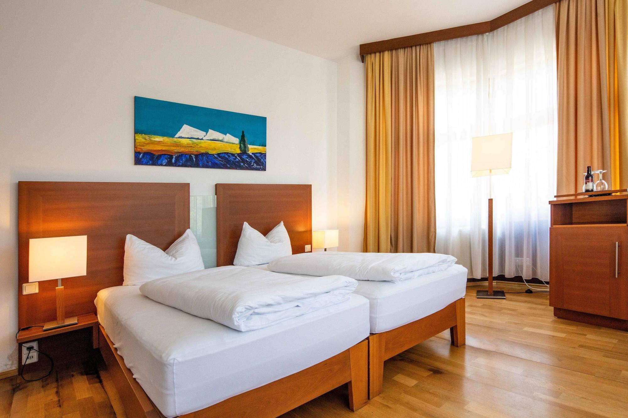 Hotel Graf Zeppelin Konstanz Ngoại thất bức ảnh